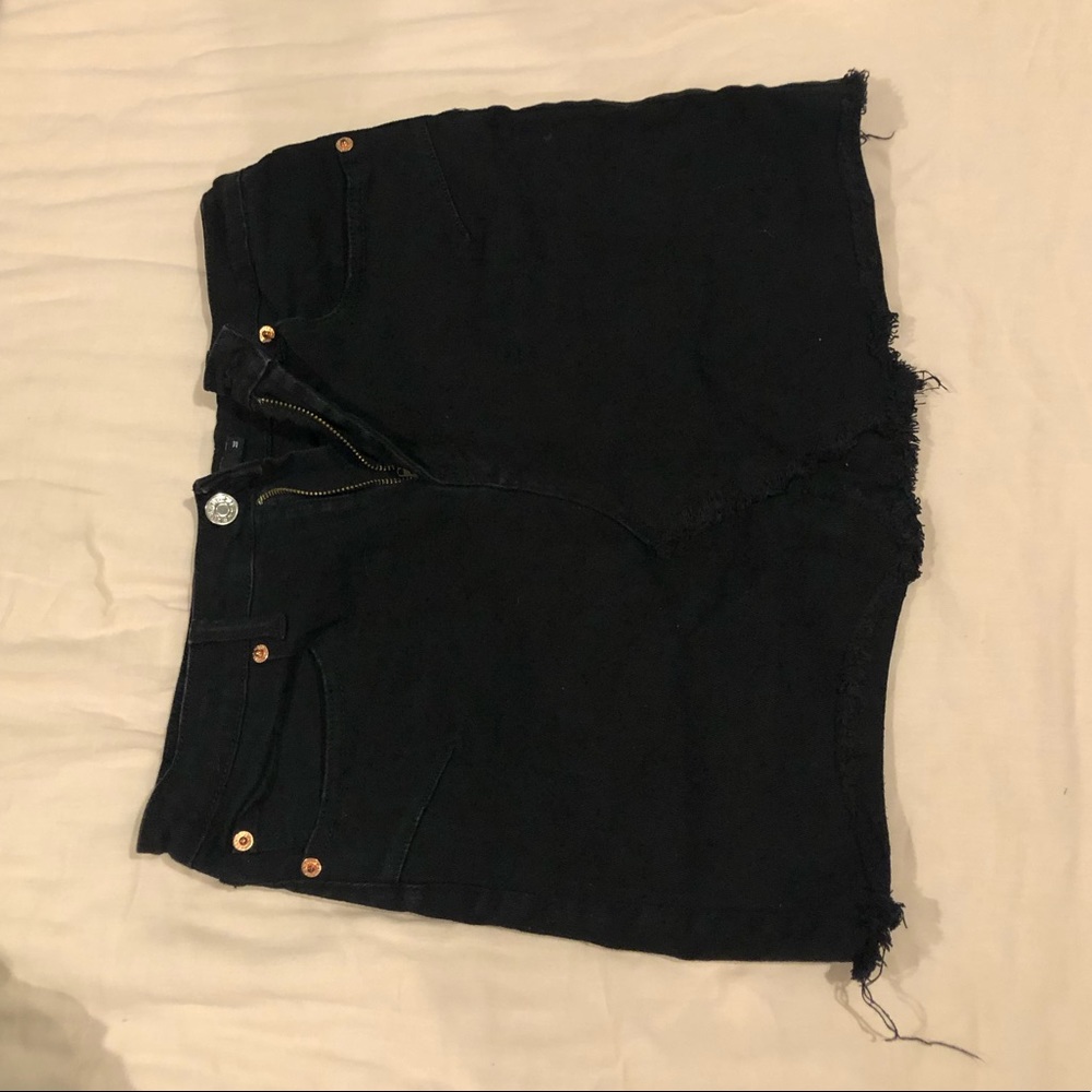 Black skirt
